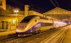 Le Puy du Fou en train